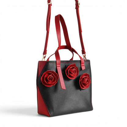 Reina Black/Red с цветя